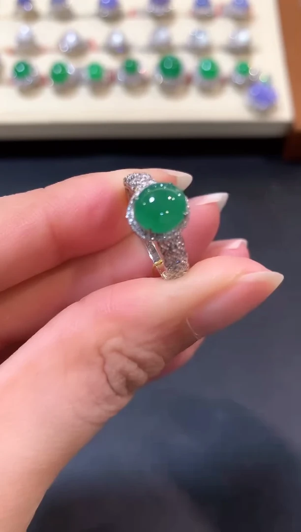 翡翠戒指18K金镶嵌b9