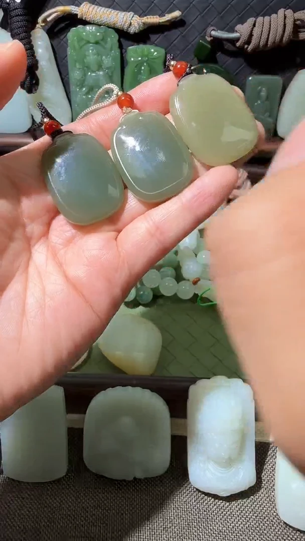 吊坠(不含链)未镶嵌和田玉和田玉平安无事吊坠牌