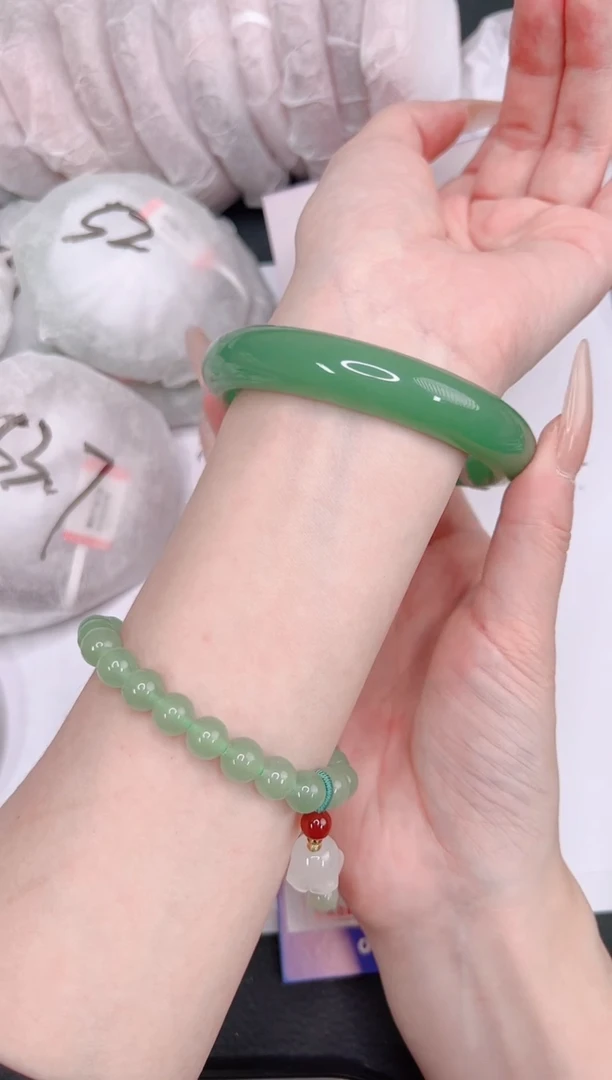 未镶嵌石英质玉珠宝半成品东陵玉79-圈口62