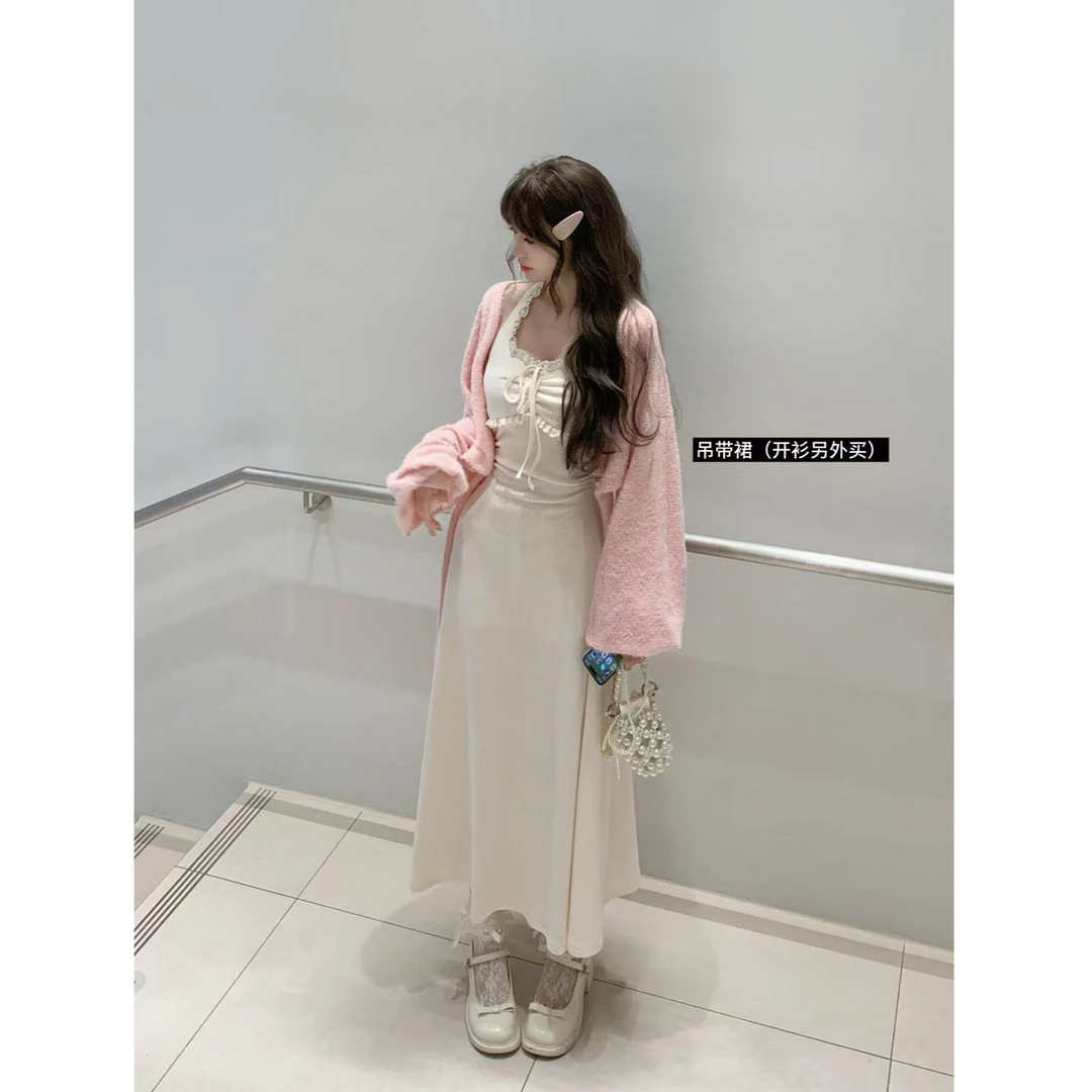 【QIANJIN】“云溪白茶”法式蕾丝花边收腰显瘦挂脖连衣裙QL86315