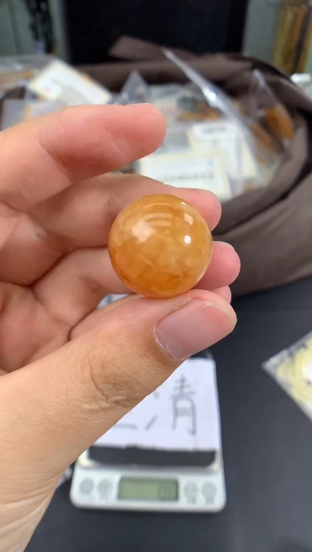 蜜蜡未镶嵌珠宝奇石1