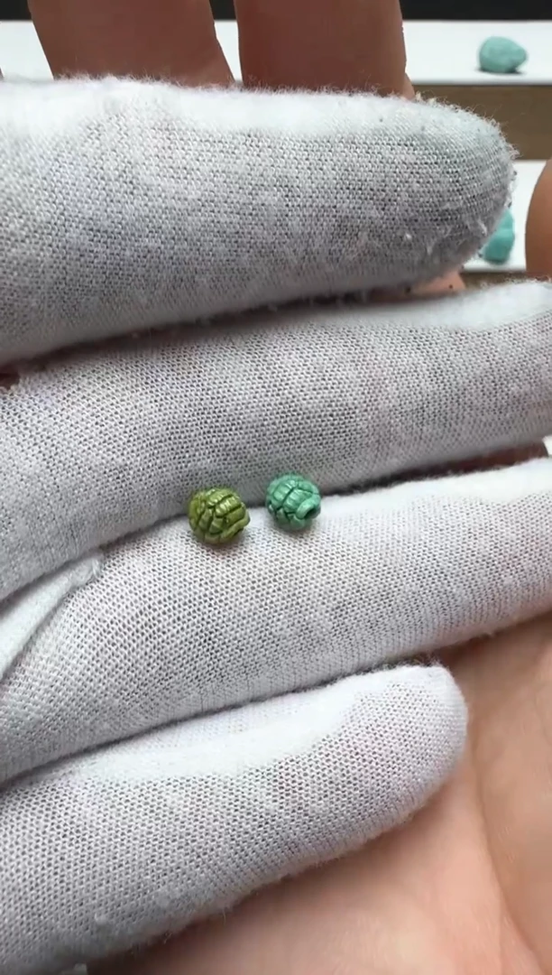 【闪购商品】绿松石富甲一对未镶嵌左右5.4厚5.2高6