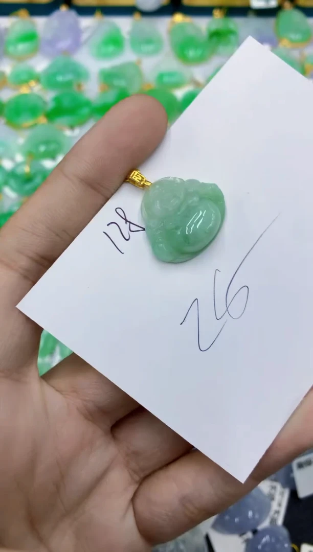 翡翠未镶嵌颈饰1111111111