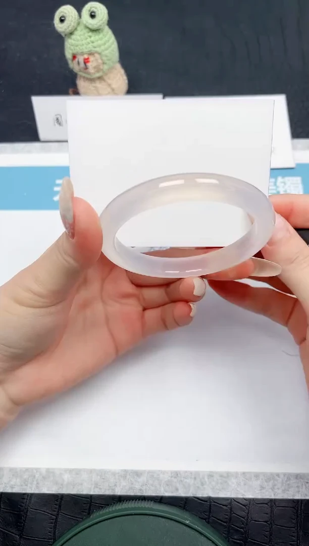 【闪购商品】石英质玉手镯未镶嵌20-57.6