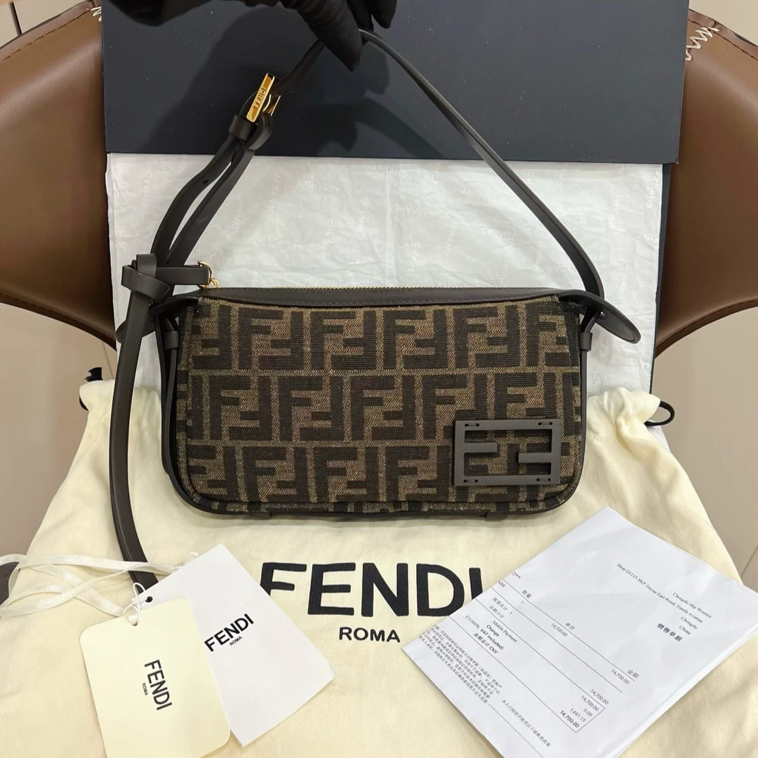 未使用 FENDI/芬迪 芬迪 Simply