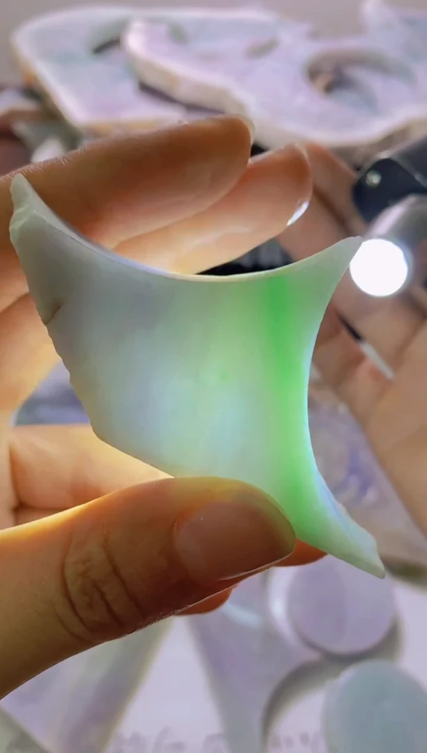 翡翠裸石天然缅甸翡翠A货689