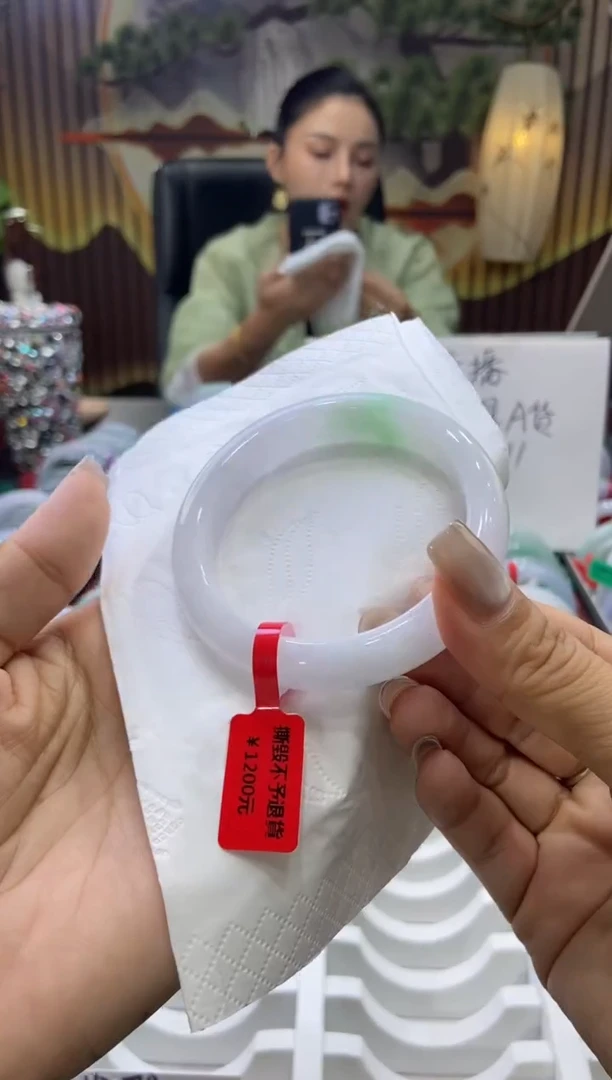 未镶嵌手镯翡翠00009828