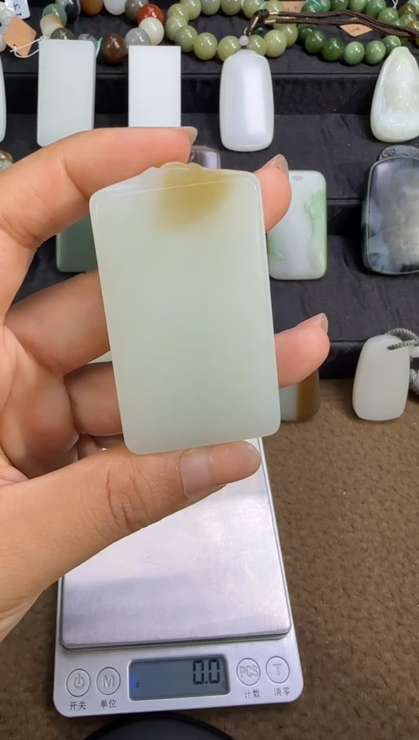 吊坠(不含链)未镶嵌和田玉飘牌子