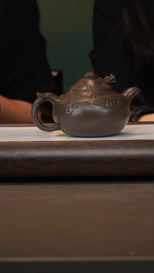 茶壶紫砂唐凤芝/紫泥/鱼化龙/430c
