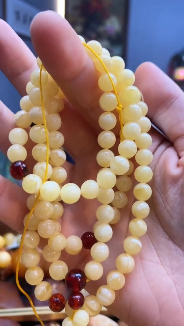 未镶嵌颈饰琥珀项链
