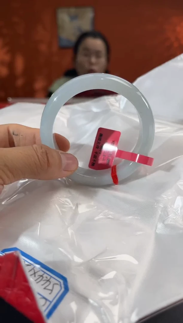 未镶嵌手镯翡翠3         圈口54