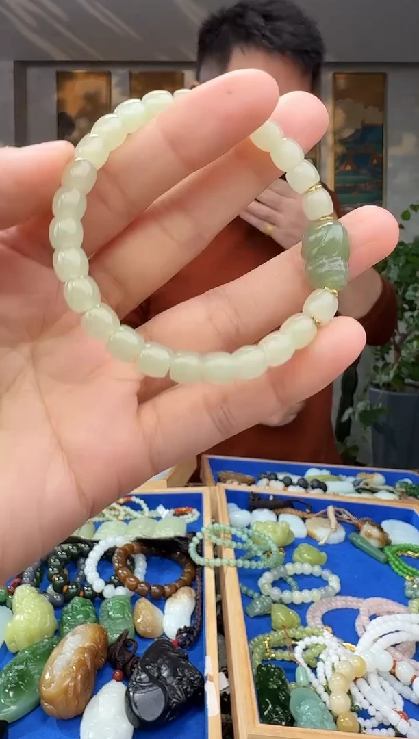 未镶嵌和田玉挂件拍一发一