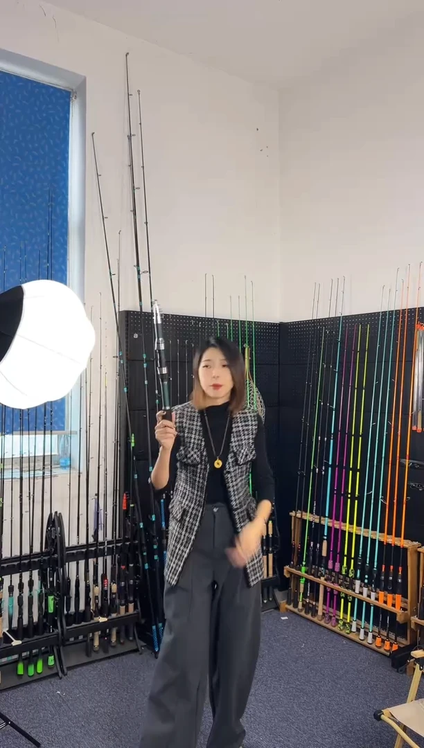 2.4m碳素伶俐虫绿色2.4米直柄（瑕疵尾货竿，没有售后，介意勿拍）