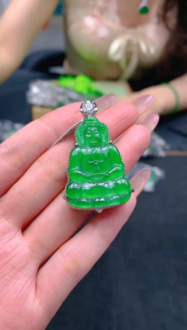 翡翠未镶嵌颈饰天然A货翡翠