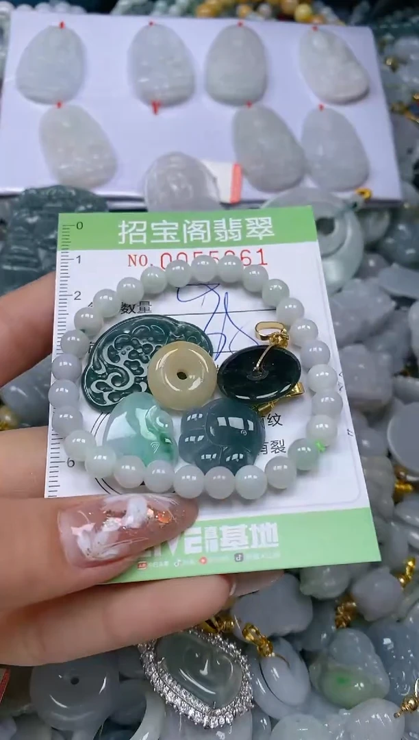 【闪购商品】翡翠颈饰未镶嵌闪购商品0055961