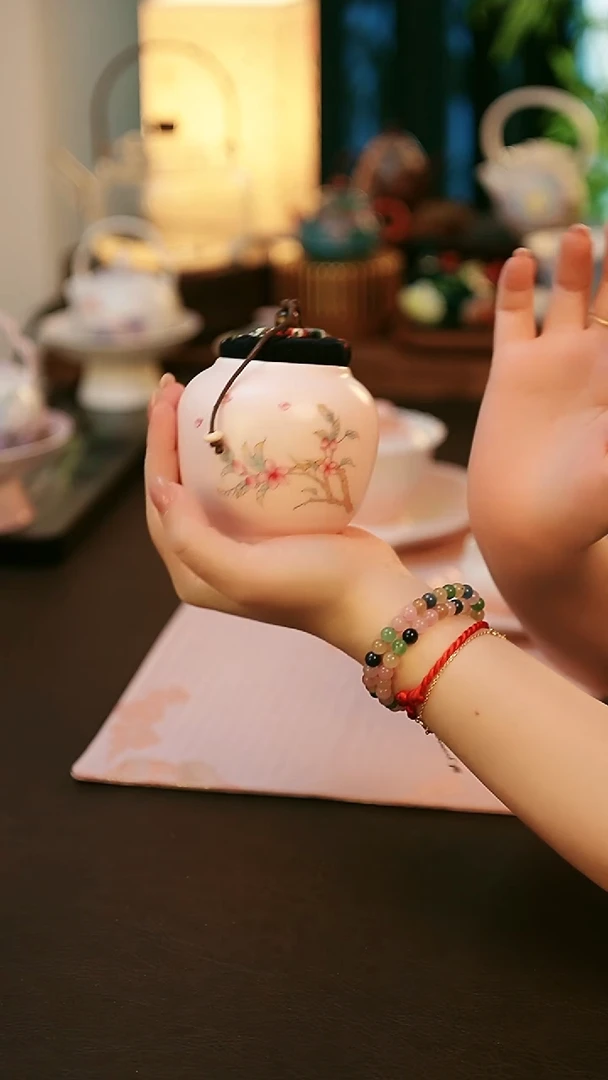 陶瓷茶具粉汝桃花茶叶罐