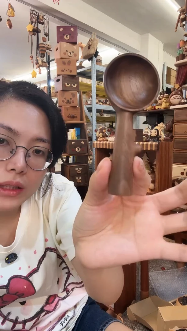 木黑胡桃树枝勺子