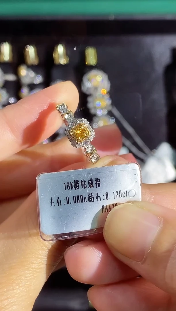 18K金镶嵌戒指钻石60