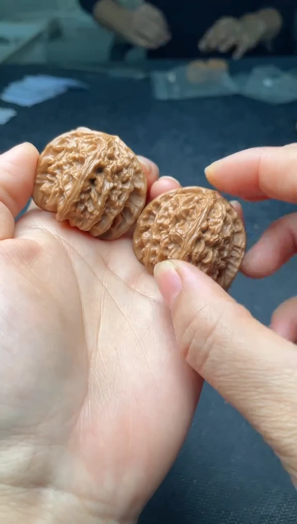 把件文玩核桃w86   白狮子 40尺