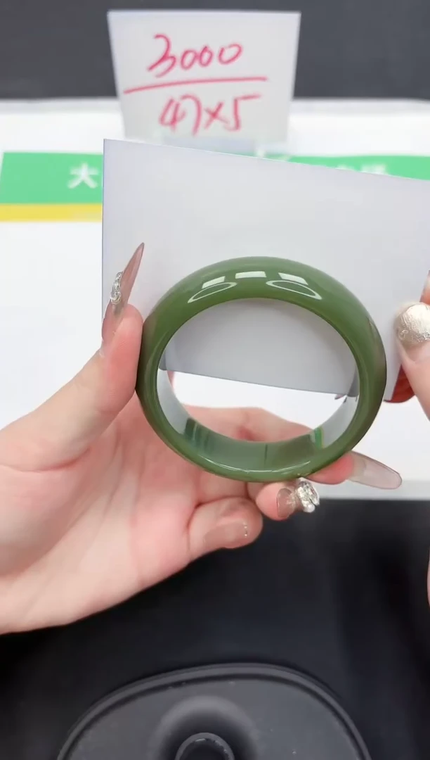 【闪购商品】石英质玉手镯未镶嵌28-56.2