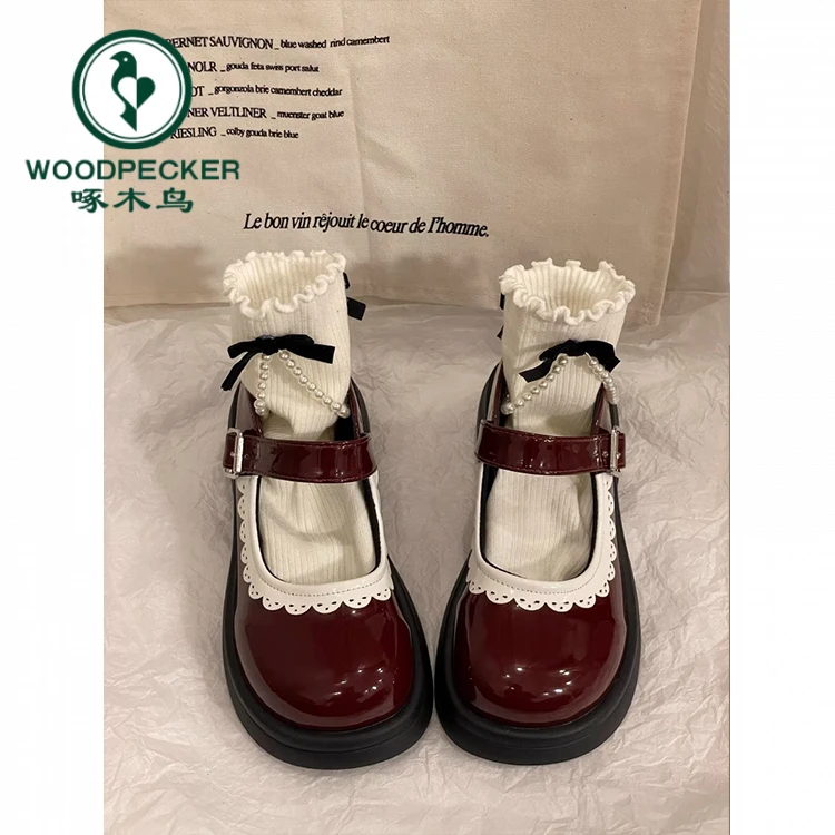 啄木鸟2025新款玛丽珍鞋女复古英伦风百搭平底单鞋学院春秋小皮鞋