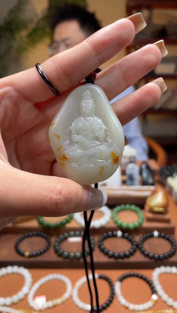 吊坠(不含链)未镶嵌和田玉观音