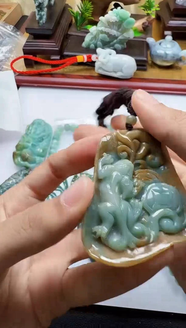 吊坠(不含链)未镶嵌翡翠1