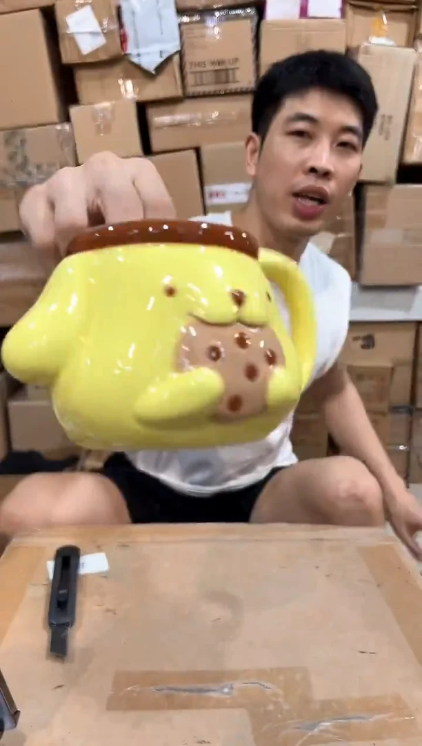 瓷片布丁狗吃饼干水杯