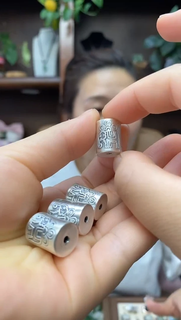 足银镶嵌岫玉吊坠多样性发货其中发一象