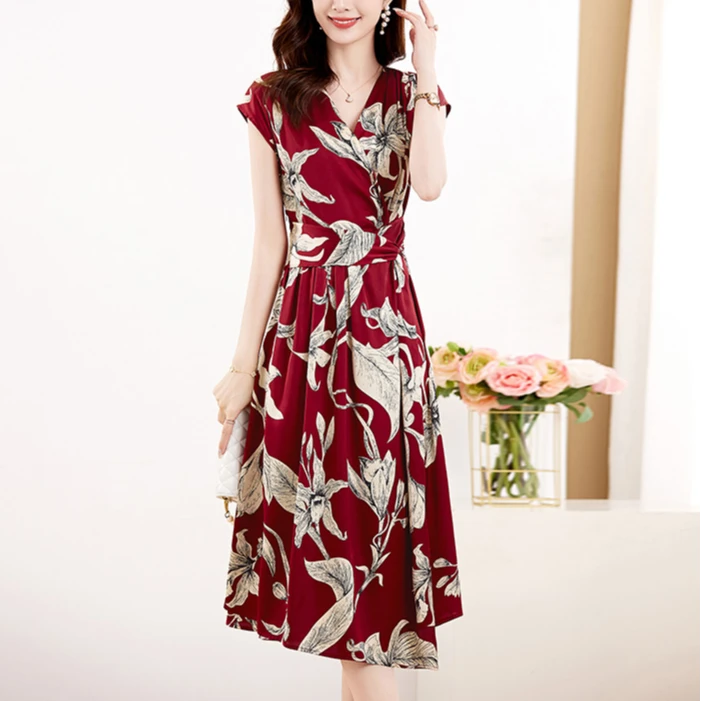 高级感碎花连衣裙女夏季2025新款气质洋气显瘦女神范高贵无袖裙子