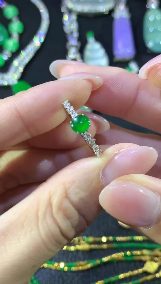 18K金镶嵌戒指翡翠A6