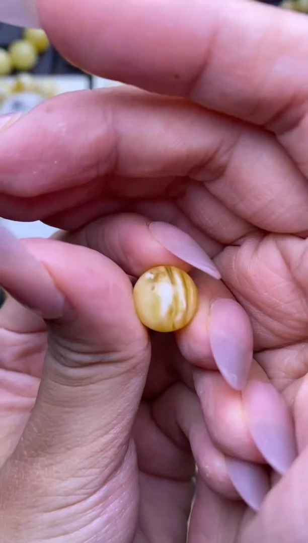 未镶嵌琥珀裸石 大小姐珠宝严选4