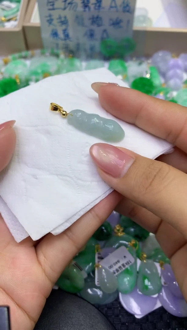 颈饰未镶嵌翡翠天然缅甸A货翡翠