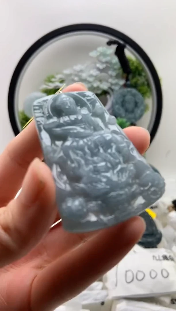 翡翠未镶嵌颈饰普贤