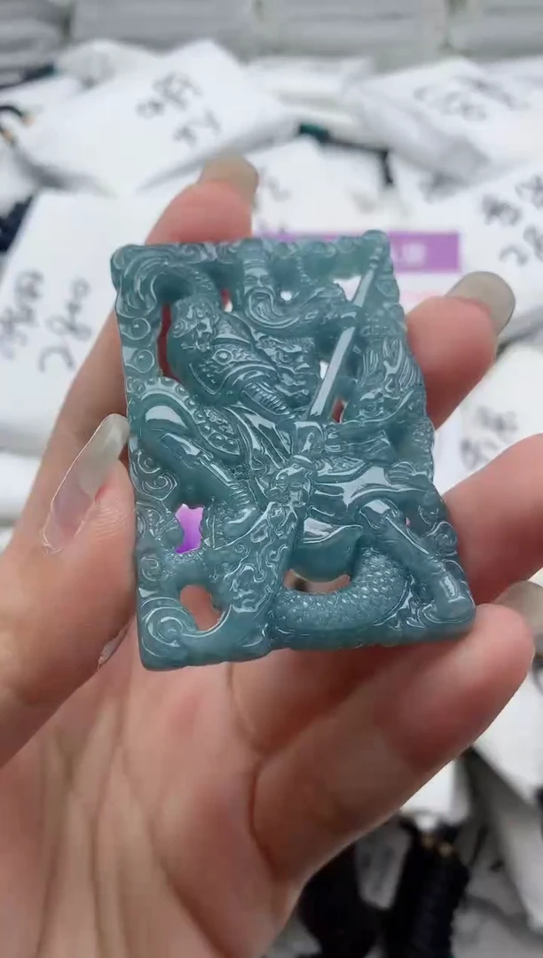 翡翠未镶嵌颈饰8888888888