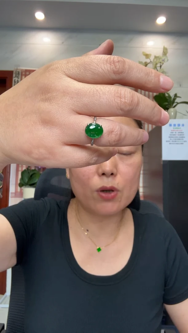 颈饰银S925镶嵌翡翠00002663