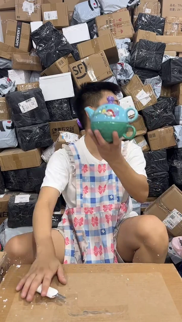 瓷片美人鱼子母壶