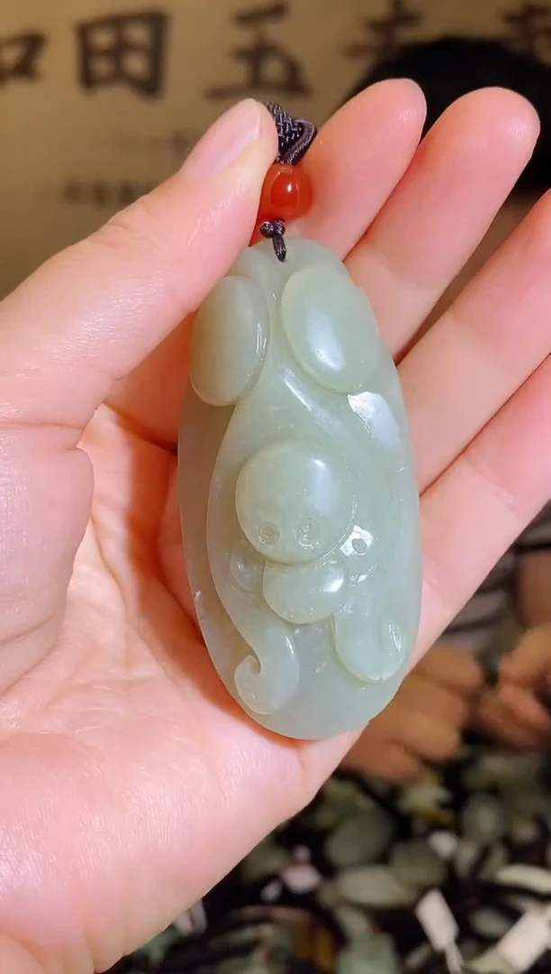 颈饰未镶嵌和田玉1