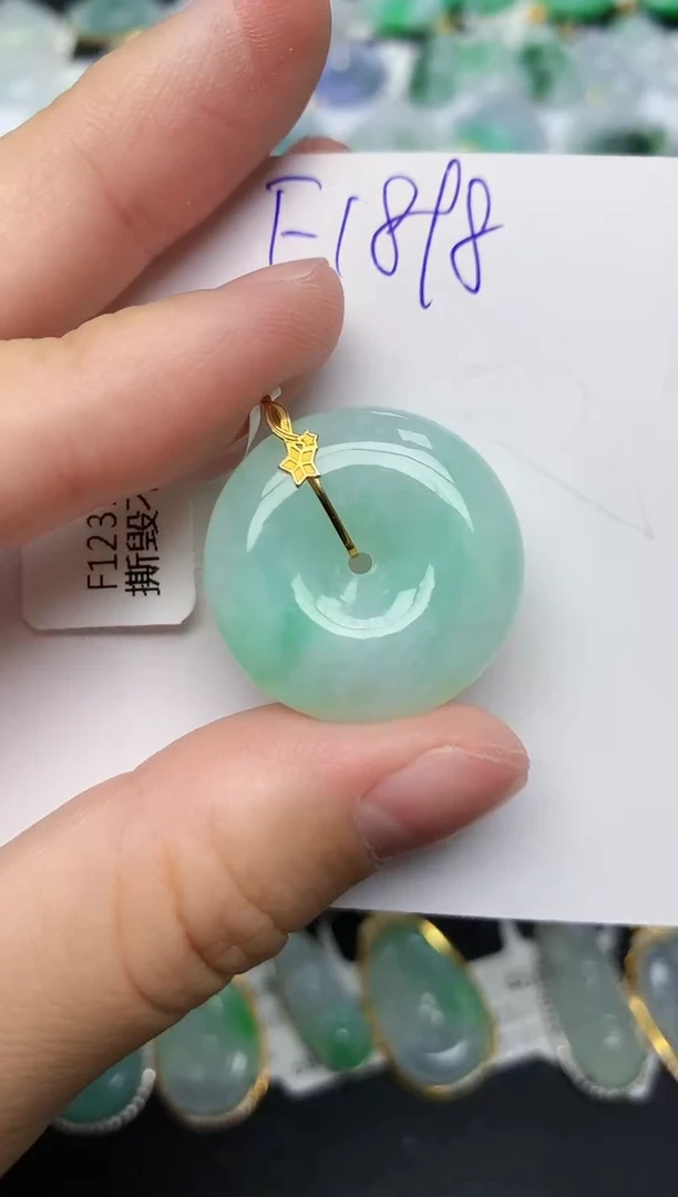 颈饰18K金镶嵌翡翠天然缅甸A货翡翠百元以上9元证书费自理