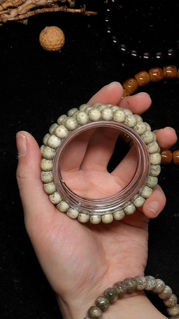 手串星月菩提8*7绿冰糖-TT002