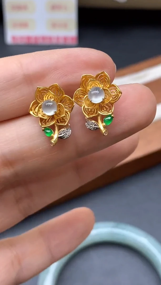 颈饰18K金镶嵌翡翠697-中国好珍宝