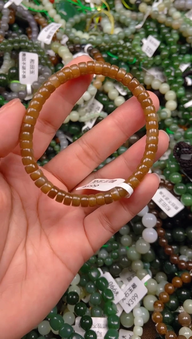 和田玉未镶嵌颈饰1