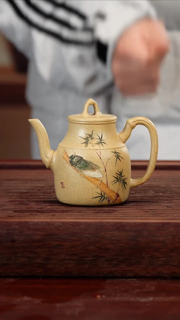 茶壶紫砂青段宫灯壶220cc左右