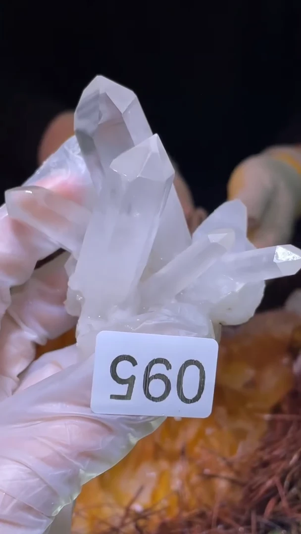 未镶嵌珠宝半成品水晶晶簇-95