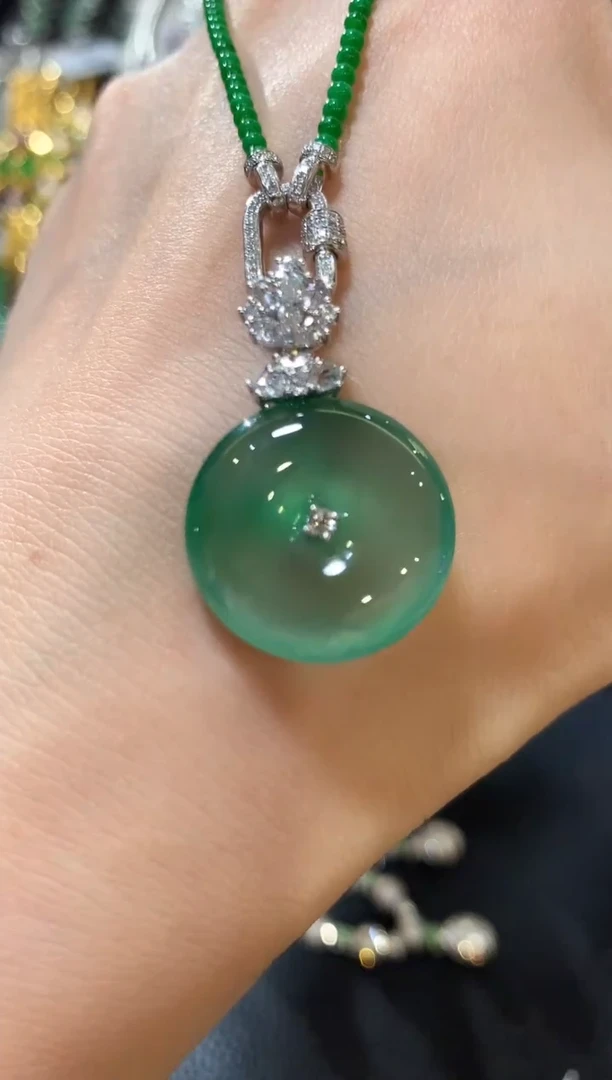 吊坠(不含链)18K金镶嵌翡翠m47