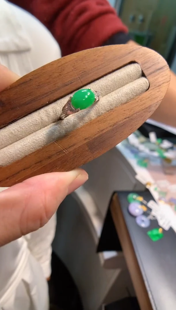 银S925镶嵌戒指翡翠戒指