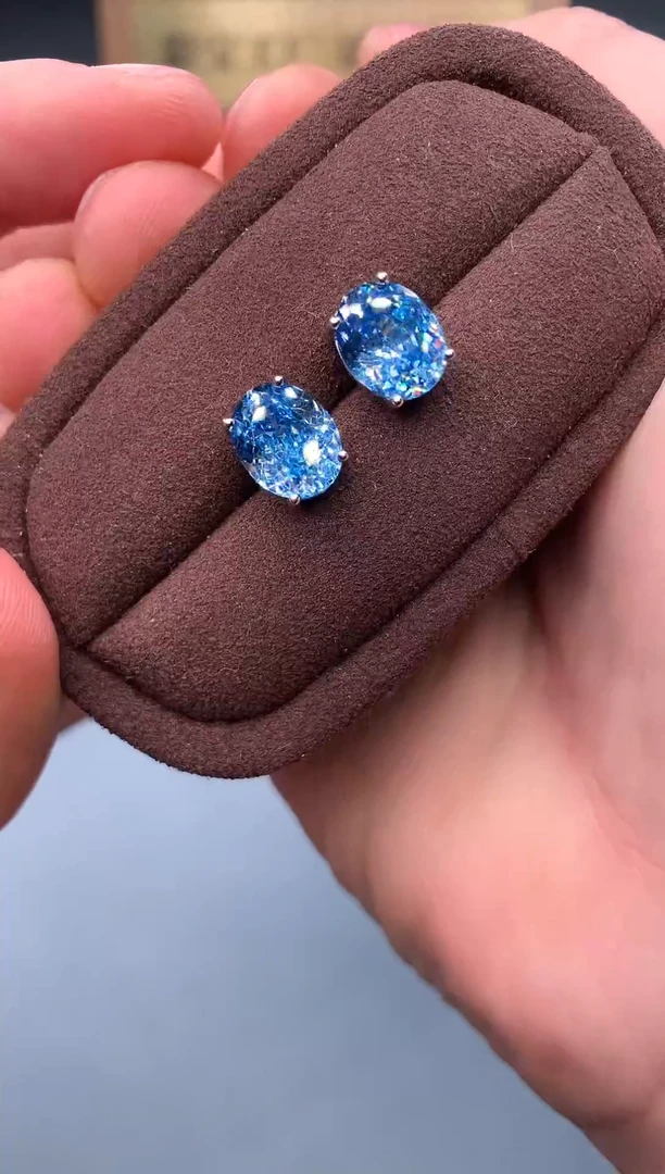 银S925镶嵌耳钉海蓝宝石1111