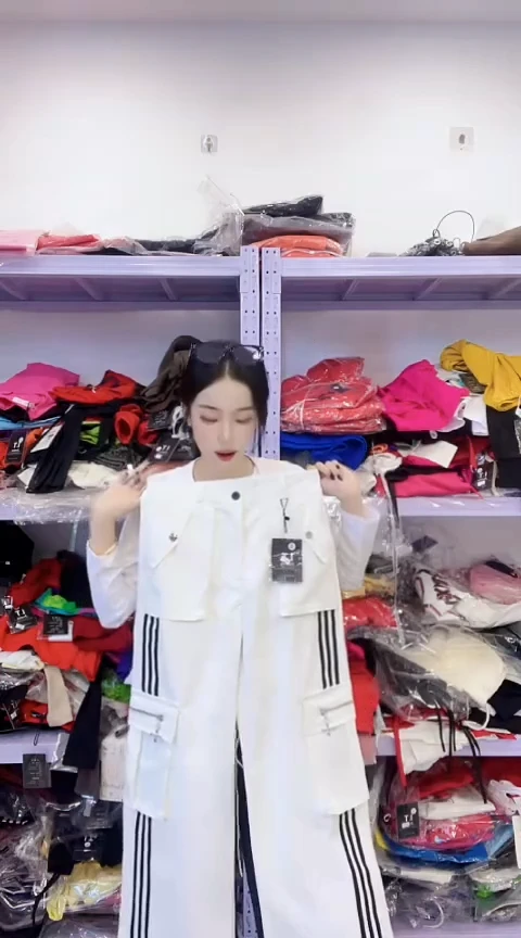 闪电购精品女装24M