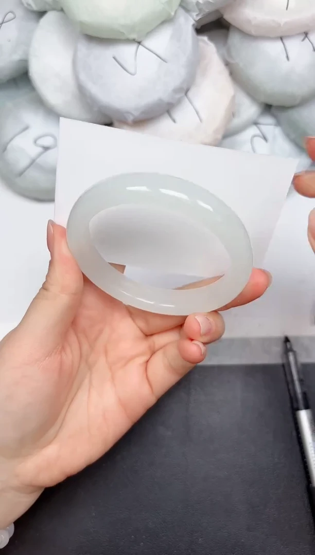 未镶嵌手镯石英质玉A16/5758