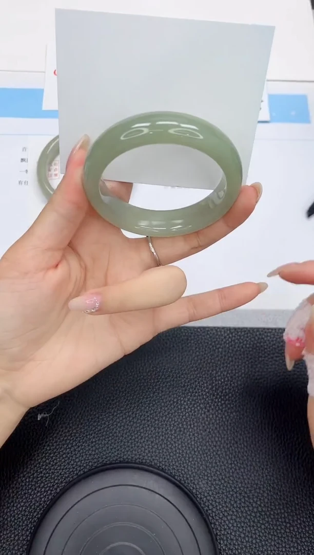 石英质玉手镯未镶嵌a37-54.5